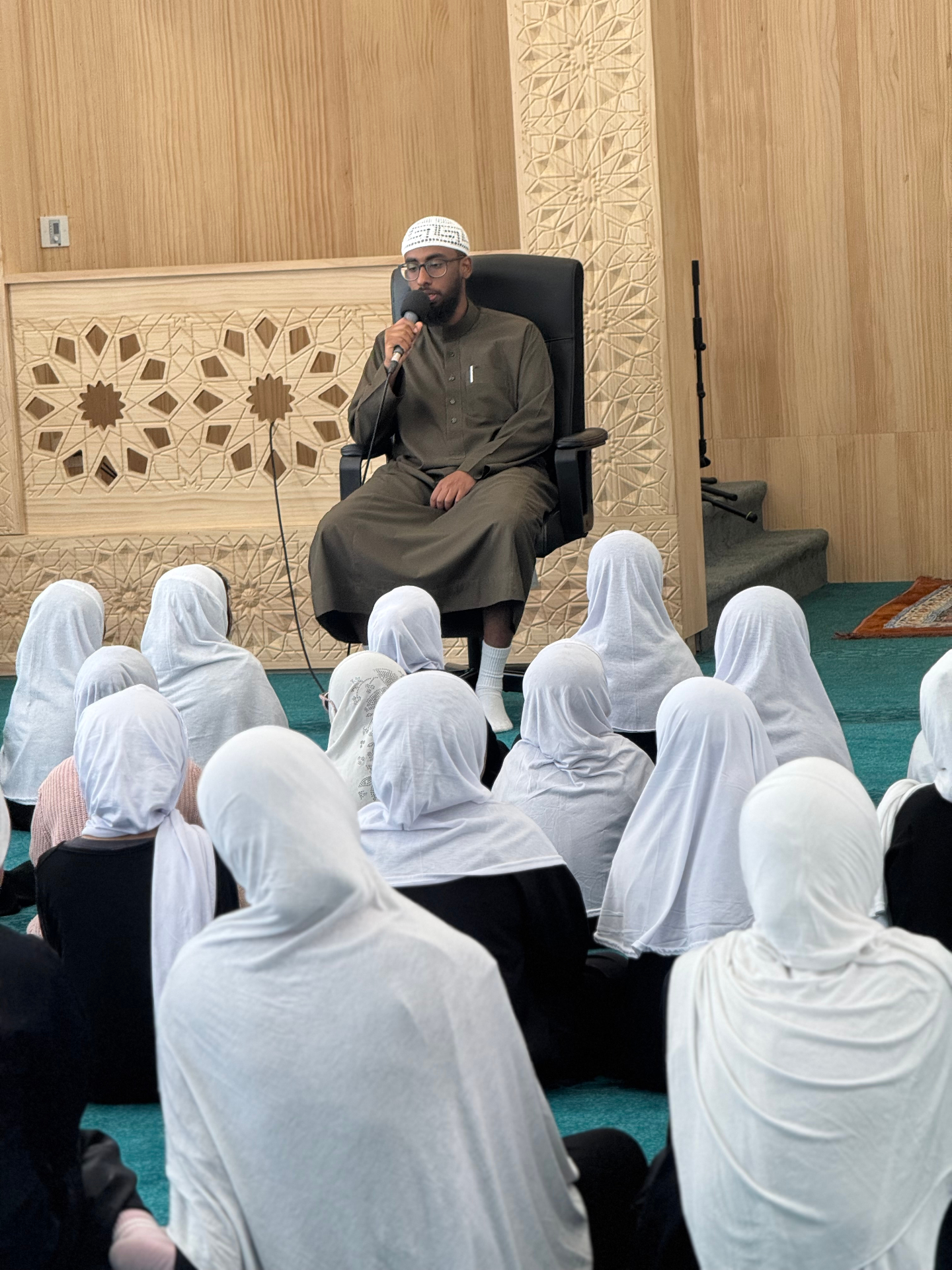 A girls' madrasah class in session